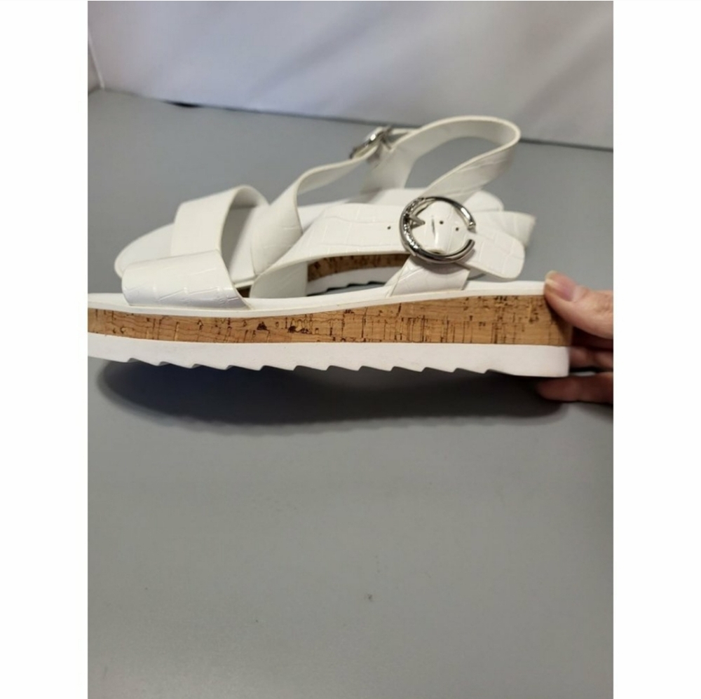 Marc Fisher Grandie Platform - Picture 3 of 5